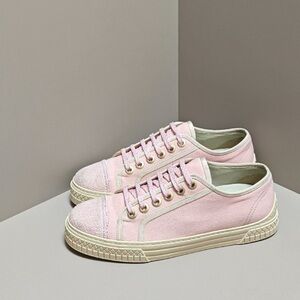 🚩steal authentic CHANEL Light Pink Canvas Sneakers